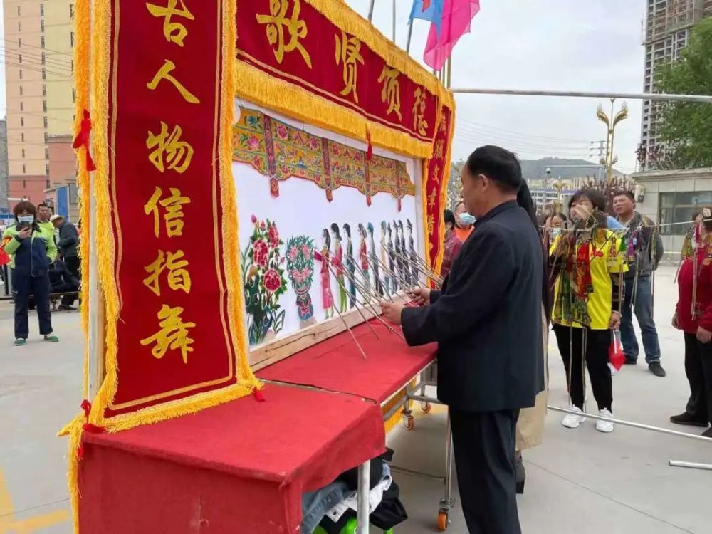 新澳門王中王期期中，揭秘彩票背后的秘密與策略，揭秘新澳門王中王彩票背后的秘密與策略，期期中探秘彩票世界