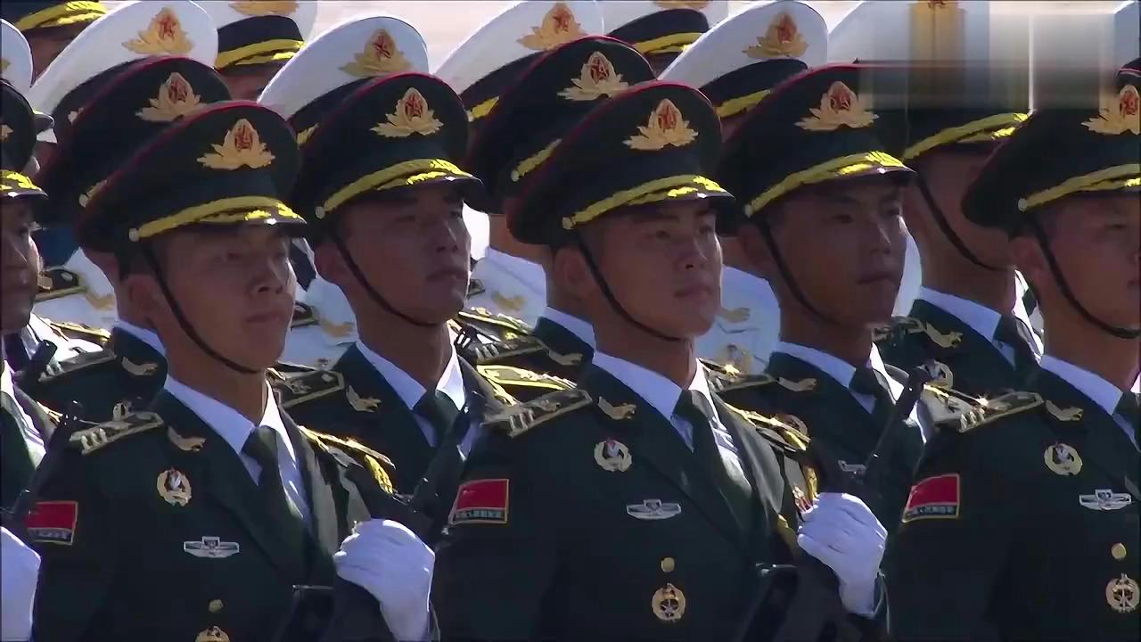 三軍儀仗隊(duì)霸氣視頻，展現(xiàn)雄壯軍威與卓越風(fēng)采，三軍儀仗隊(duì)雄壯風(fēng)采霸氣展現(xiàn)視頻，彰顯卓越軍威與風(fēng)采