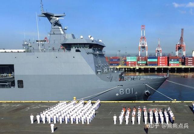 中國(guó)海軍節(jié)閱兵，展現(xiàn)中國(guó)力量的壯麗畫(huà)卷——紀(jì)念中國(guó)海軍節(jié)2022年盛大閱兵活動(dòng)，中國(guó)海軍節(jié)盛大閱兵，展現(xiàn)力量與榮耀的壯麗畫(huà)卷 2022年紀(jì)念活動(dòng)回顧